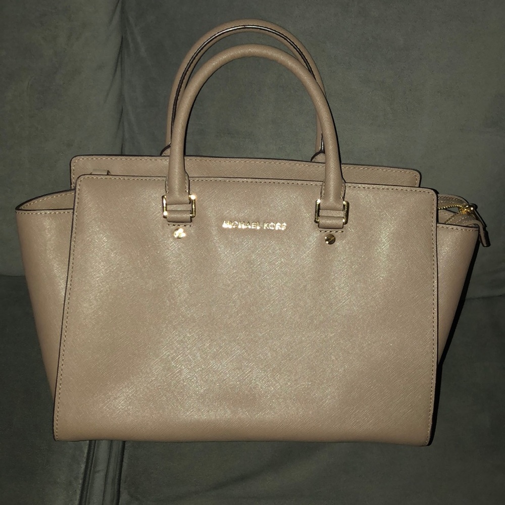 Michael Kors Selma bag